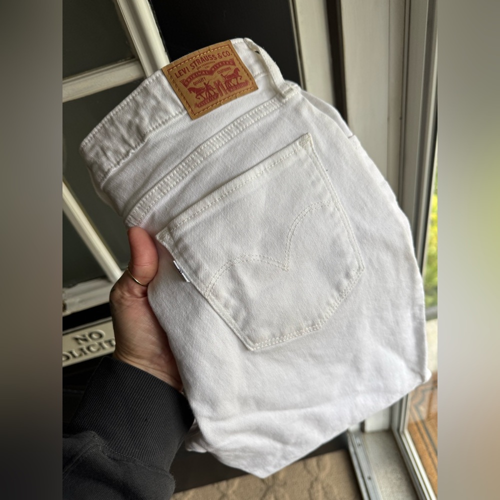 Levi's Women's High-Rise White Jeans
